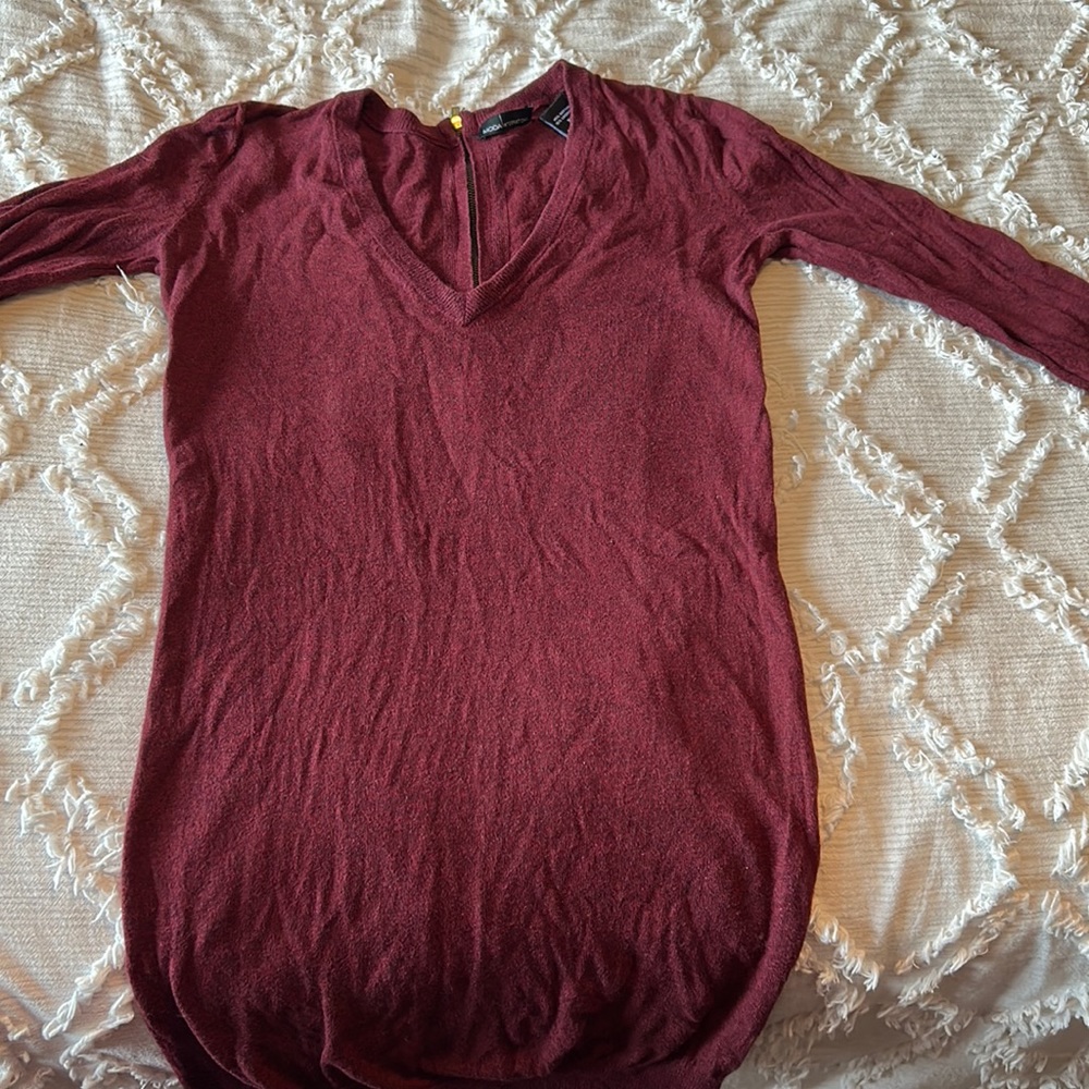 Tunic top with zipper back
